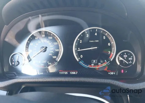 2015 BMW X4 xDrive28I z USA, uszkodzony, nr VIN 5UXXW3C5XF0M89326